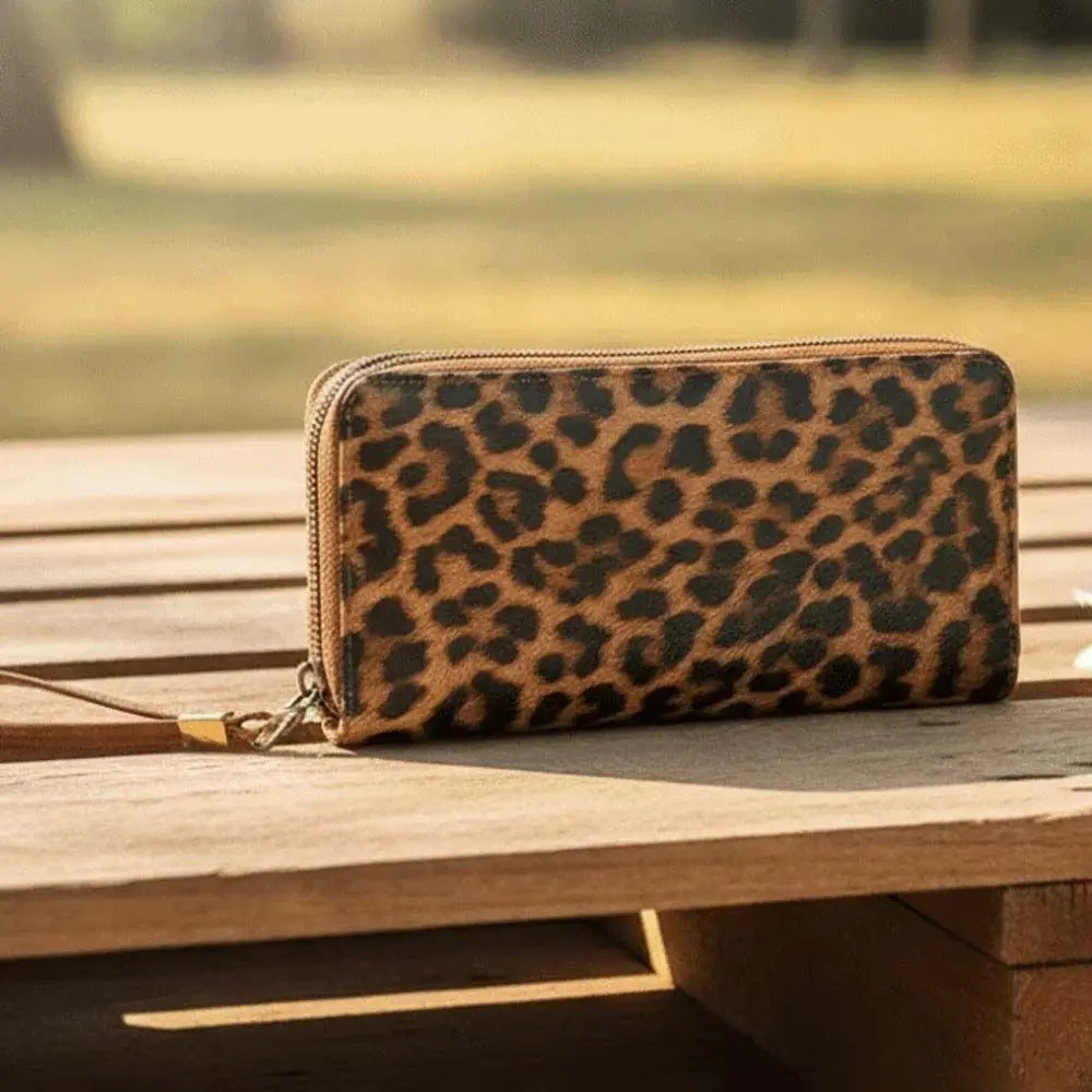 Elegant Leopard Print Portable Long Wallet with Multiple Card Slots - Korean Style Classic PU Handheld Bag