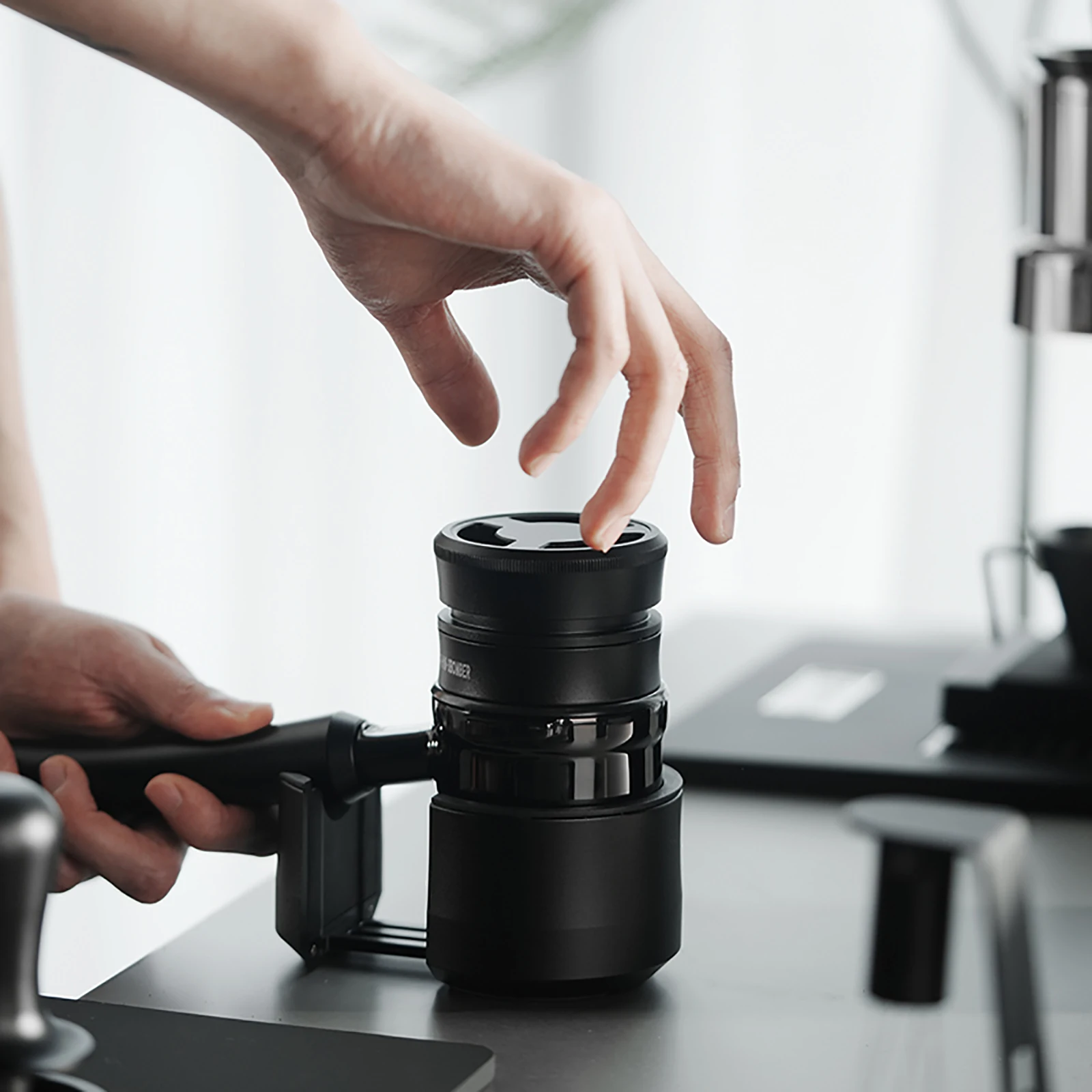 58.5mm Professional Espresso Coffee Distributor -...