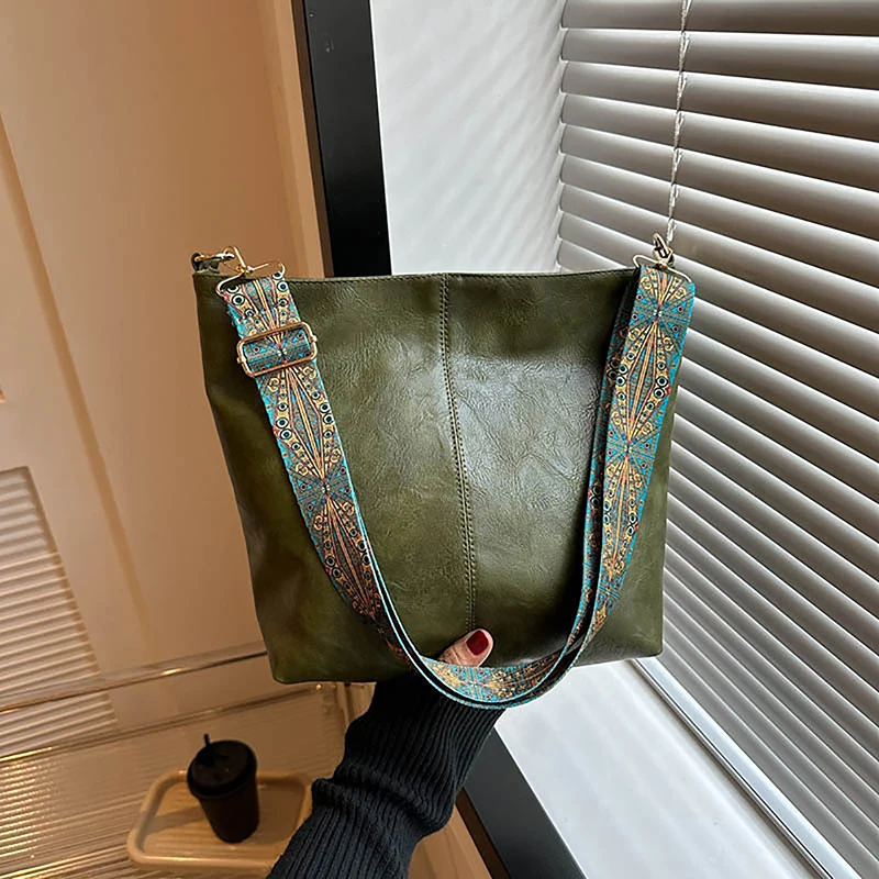 **Women High Capacity Vintage Crossbody Bag Large Fashion Bucket Shoulder Bag for Work Computer Tote 3