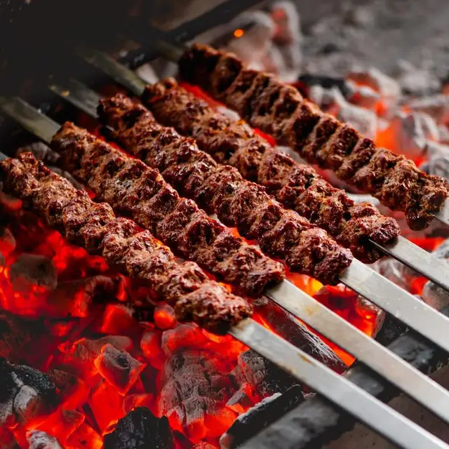 Nyársok Kebab Készítő Grill Egy Soros Hús Nyárs Újrafelhasználható Kemping Piknik Bbq Kiegészítők Szerszámok Konyhai Eszköz - Image 3