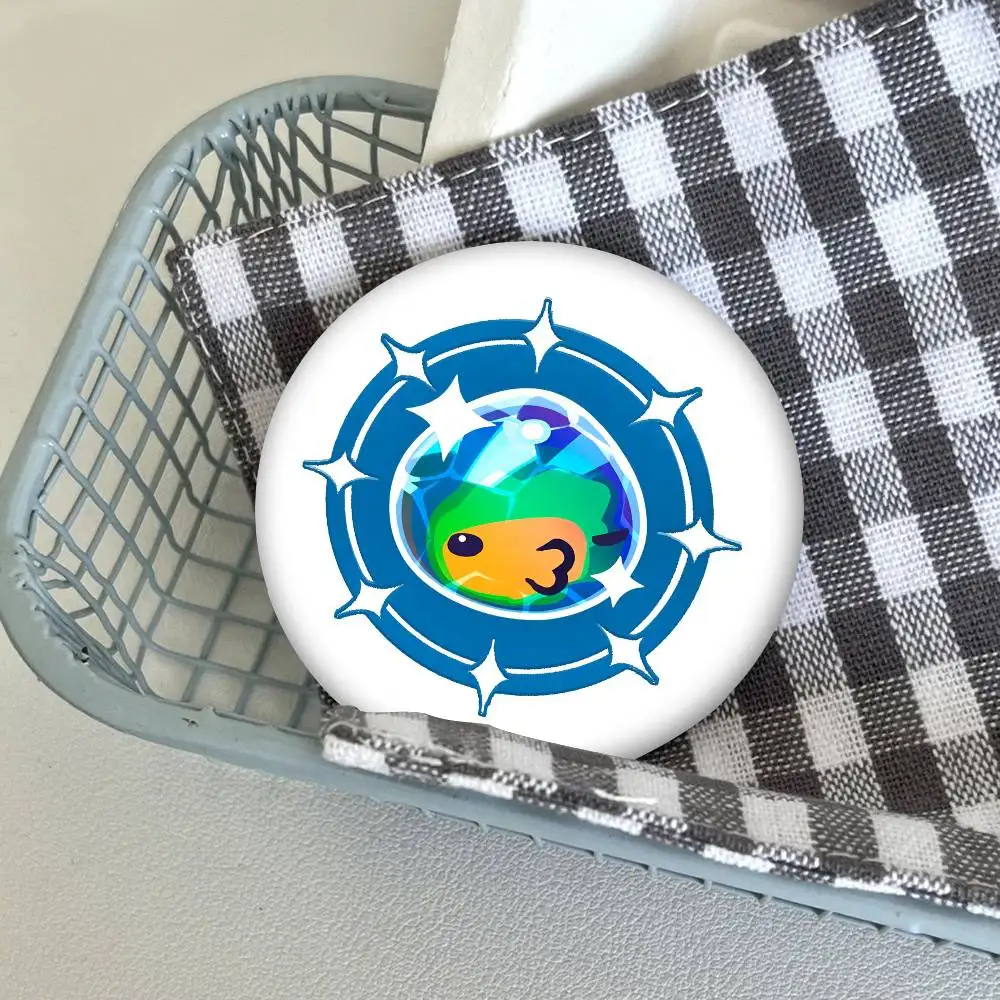 Creative Slime Rancher Round Badge Lapel Pin - Stylish Brooch for Clothing and Backpack Accessories