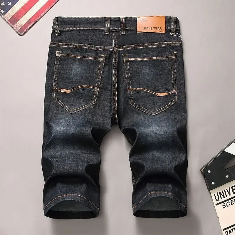 thumbnail image 1 of Pantalones vaqueros cortos para hombre, talla grande, medio oversize, pantalones cortos de mezclilla para hombre, bermudas largas, diseñador azul, lujo, oferta, moda coreana popular, 1 of 5
