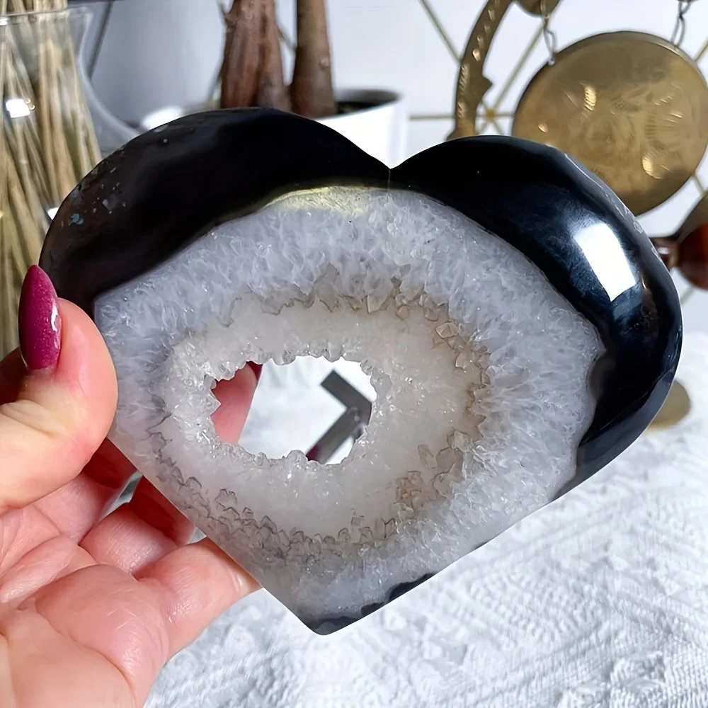 Black Agate Geode Heart Crystal - Natural Carved Palm Stone, Bohemian Home Decor, Love Pocket Gemstone for Crystal Collection 2