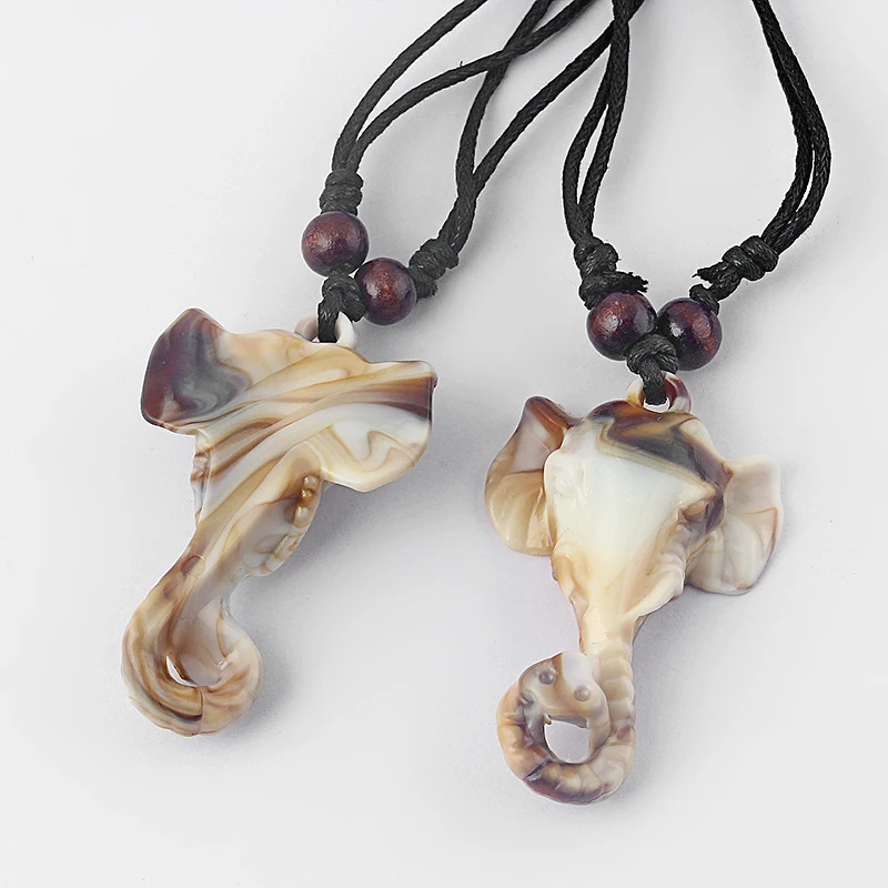 12pcs Imitation Yak Bone Elephants Nose Pendant Necklace Ethnic Tribe Totem Charms Necklace Neutral Fashion Jewelry Wholesale