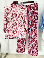 HIGH STREET Newest 2026 Designer Runway Suit Set Women's 3/4 Sleeve Feather Printed Blazer Flare Pants Set 2pcs - Image 3