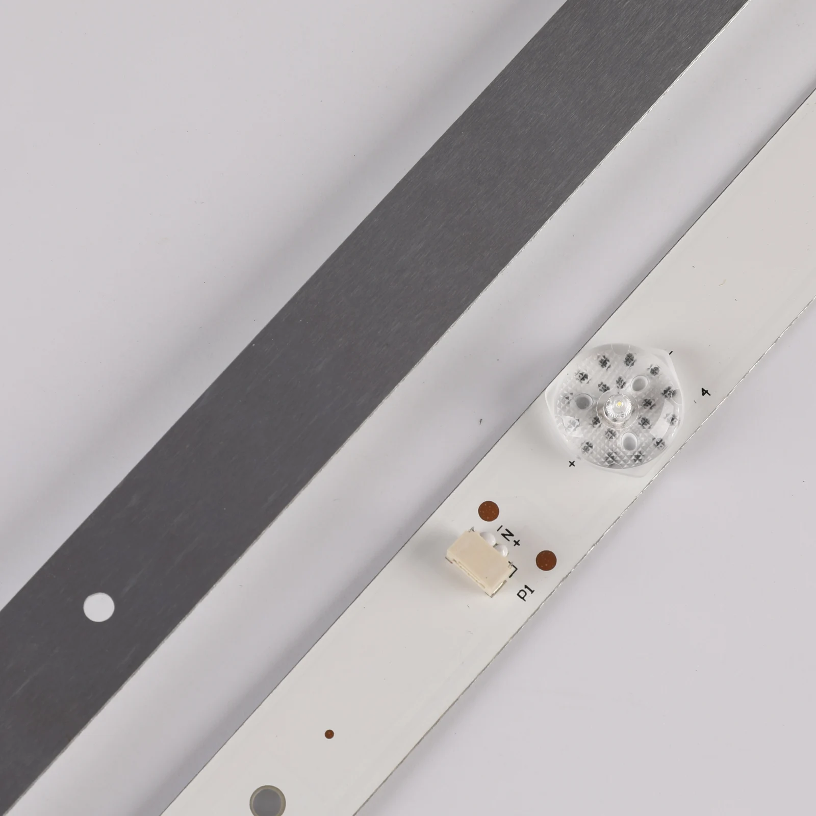 ο 2 / 6LED LED Ʈ Ʈ Toshiba TCL 32L2600 32L2800 L32P1A 4C-LB3206-HR03J HR01J TOT_32D2900 32HR330M06A5 V5