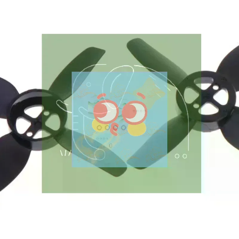 Hélices de drone FPV micro en plastique noir, 7,3 cm, montées sur un mini quadcopter