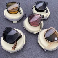 Foldable Sunglasses with Storage Bag Women Men Fashion Classic Sun Glasses Portable Outdoor Driving Summer Shades Accessory UV40