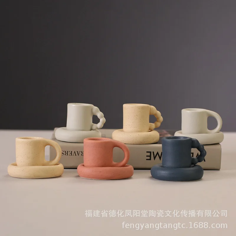 

Hotel Homestay Scenery Nordic Minimalist Creative Candlestick Ceramic Aromatherapy Candlestick Handicraft Decoration Decorations