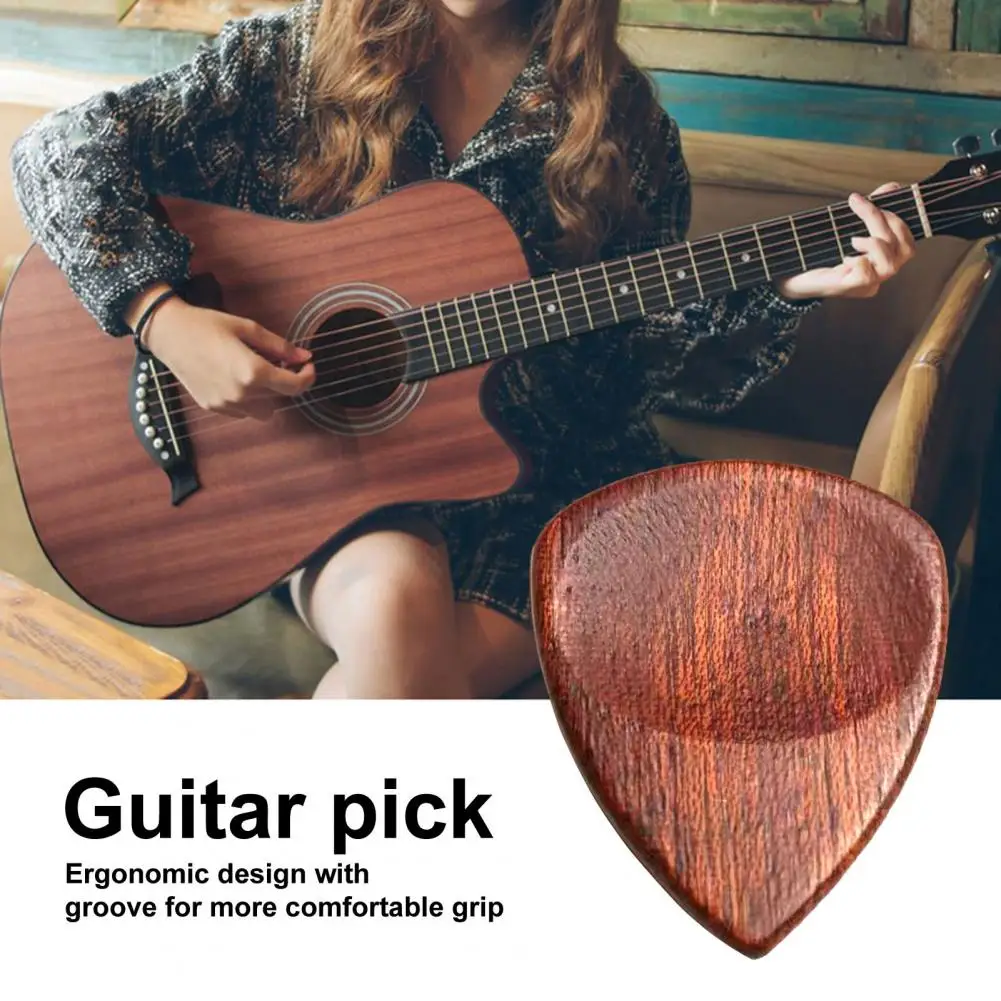 1 Pc 3.2*2.7cm Wooden Guitar Pick Portable Handcrafted Guitar Plectrum Gift For Friend Acoustic Electric Bass Pick Accessories