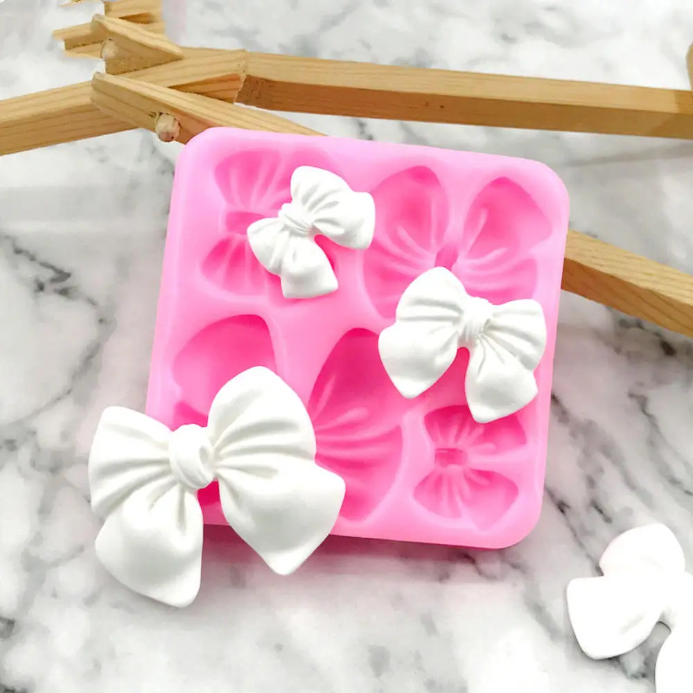 1Pc Cute Silicone Mold Footprint Bear Shape Non-toxic Soap Mould Fondant  Molds Baby Shower Party Supplies Cake Decorating Tools