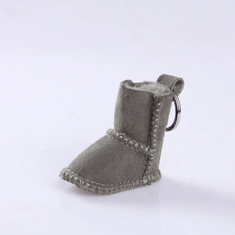 Niedlicher Schlüsselanhänger Tasche Ultraminiugg Charm Schlüsselanhänger Rucksack Zubehör Puppenstiefel Handy Dekor Winter Geschenk Luxus Mode Neujahrsgeschenk – Detail 17