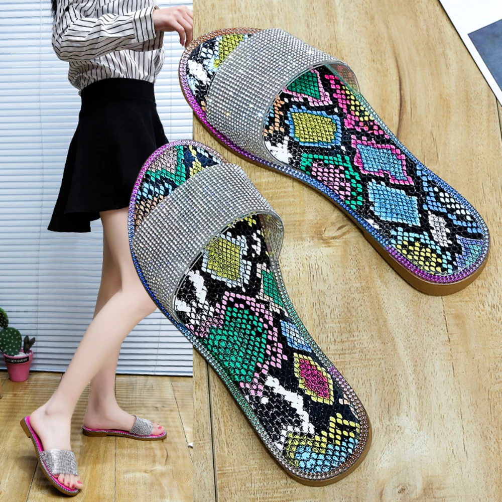 New Summer Women Crystal Slippers Glitter Flat Soft Bling Female Candy Color Flip Flops Indoor Casual Ladies Slides Beach Shoes