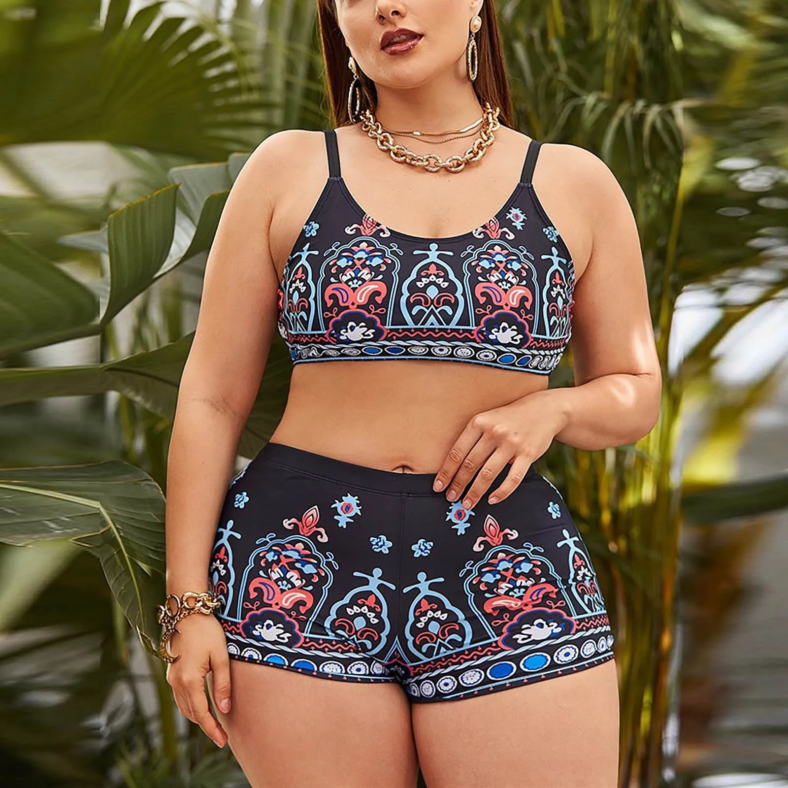 Рисунок 2 - Женские винтажные купальники больших