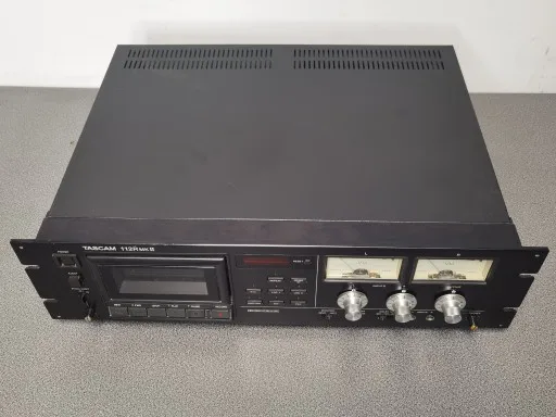 TASCAM-112R mkiiプロフェッショナルカセットプレーヤー、ダブル