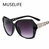 Lunettes de soleil carrées violet à la mode pour femme, verres solaires de marque de luxe, grandes binocles, miroirs pour dames, tendance 1