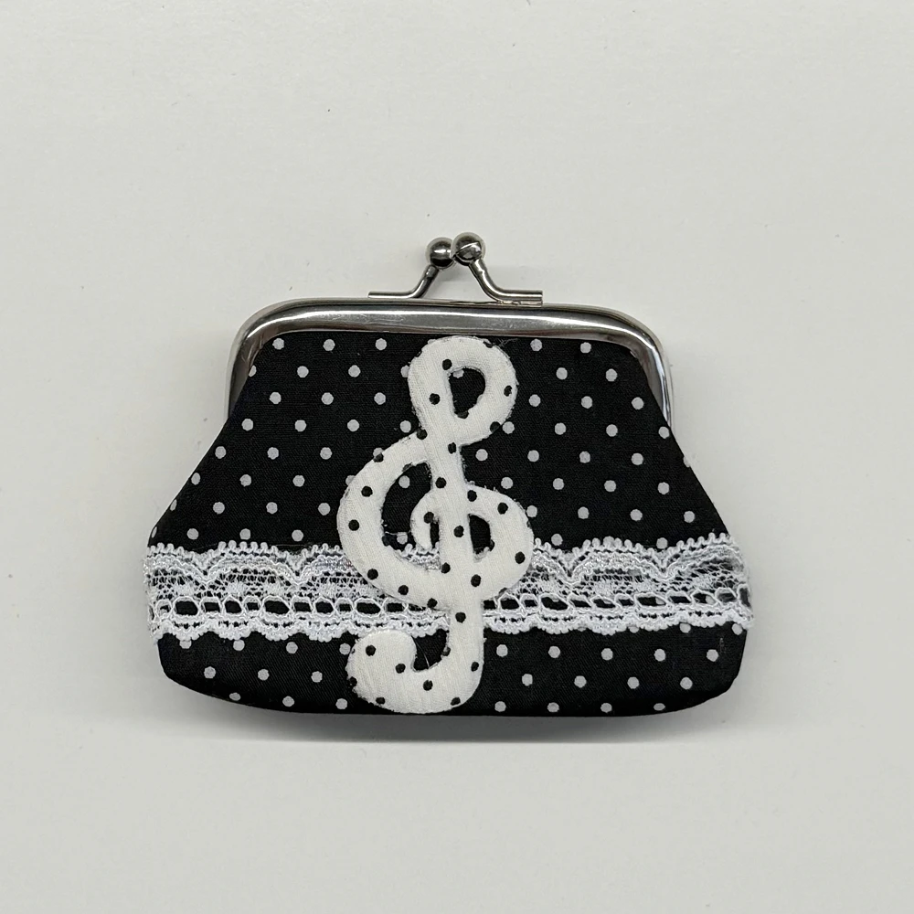 Charming Vintage-Inspired Y2K Lace Coin Purse with Rose Details and Hanging Pendant