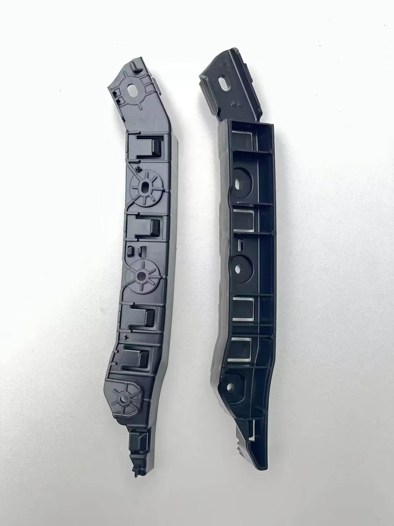 

1pc 68229139AC 68229138AC front bumper rack for 2017-23 Grand voyaer Auto Accessories Replacement Repair Part New