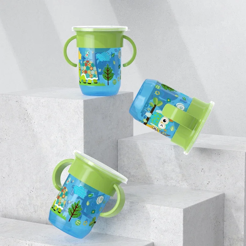 Drinking Cup Water Cup Feeding Cup 360 Rotated Cartoon Baby Learning Drinking Cup with Double Handle Flip Lid Leakproof Infants Water Cups Bottle BPA Free