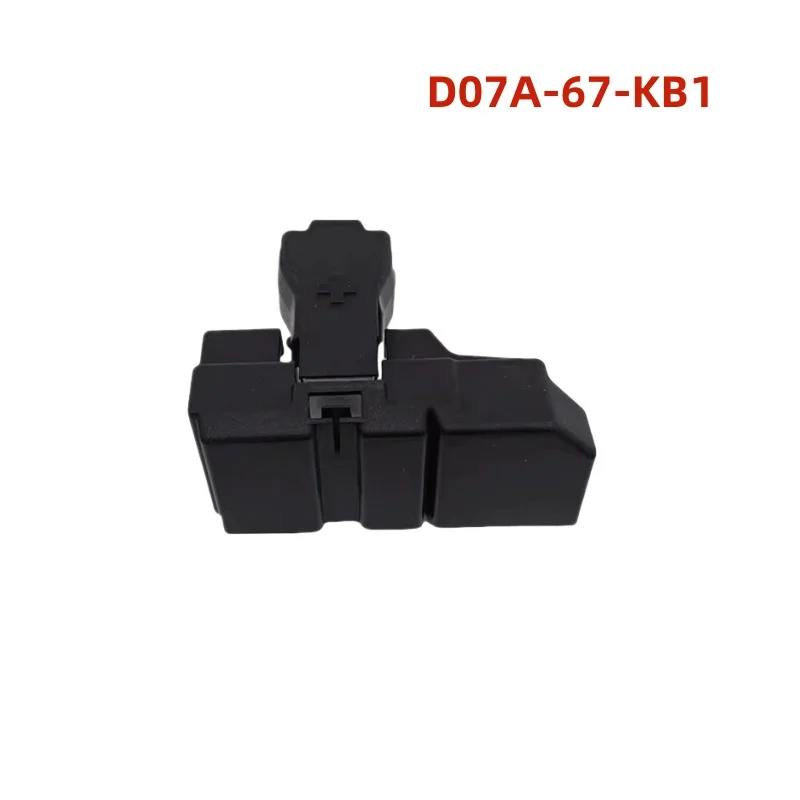 Battery Protection Cover/original Factor Positive Battery Fuse Terminal Cover Cap 1PCS for Mazda 3 6 CX-4 CX-8 CX-5 Atz Axela