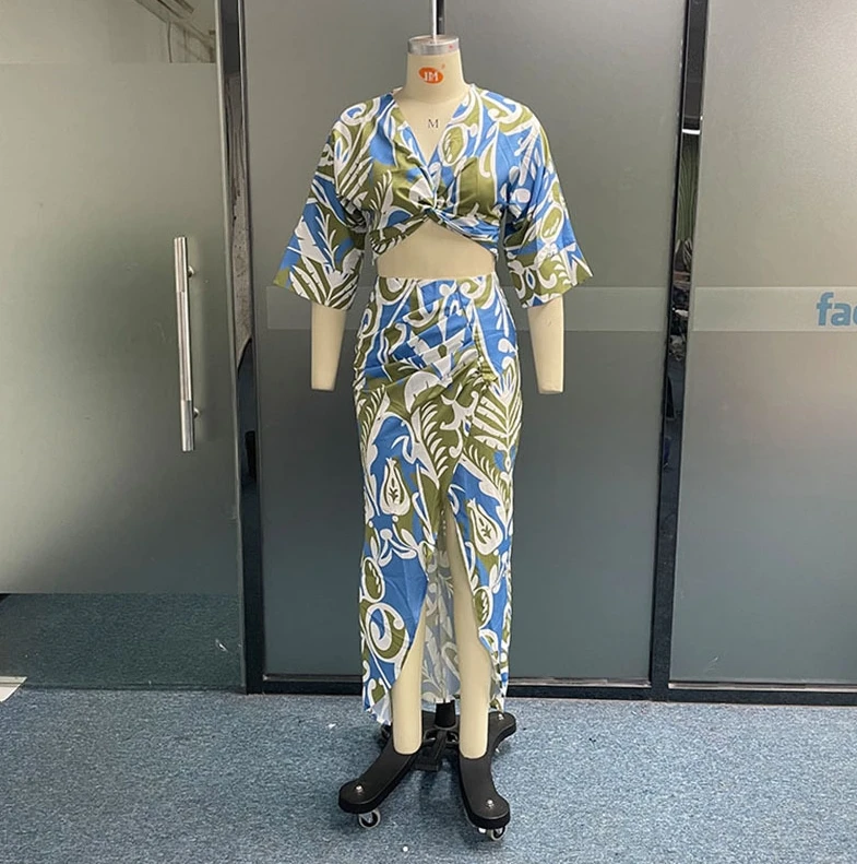 Elegant Sexy 2024 New Women's Long Skirt Set Summer Fashion New Loose Print Long Skirt Holiday Commuting Two Piece Set