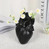 Black White Heart Shaped Vase Retro Art Flower Arrangement Home Decor Living Room Desktop Decoration Resin Crafts Nordic Vase 3