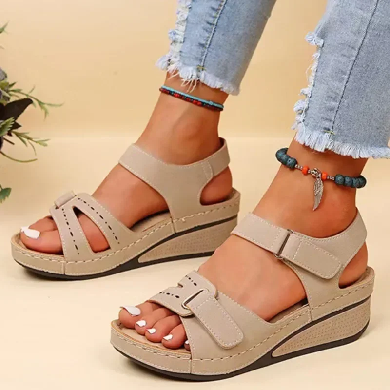 **”Open Toe Women’s Sandals Summer 2025 – Soft, Stylish, Wedge Design for Comfort”** Beach Footwear Sandals