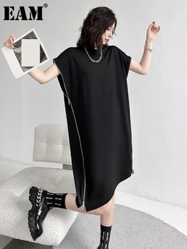 [EAM] Women Black Zipper Big Size Casual Dress New Round Neck Short Sleeve Loose Fit Fashion Tide Spring Summer 2026 1DF7865