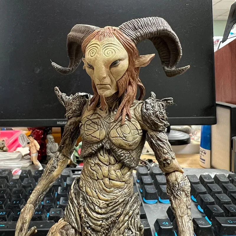 

Фигурка Neca из аниме «Лабиринт», 20 см