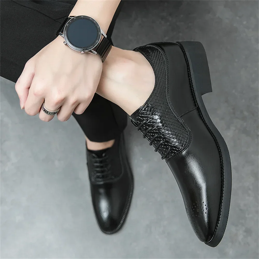 Leather Men Luxury Business Oxford Breathable Patent Leather Formal Shoes Plus Size Man Office Wedding Flats Male Black Sneaker