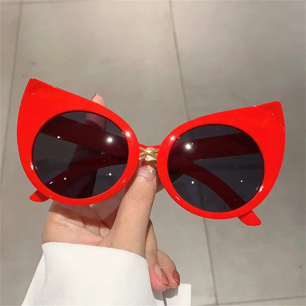 

2024 Fashion Cat Eye Sunglasses Women Vintage Oversized Gradient Sun Glasses Shades Female Luxury Designer UV400 Sunglass