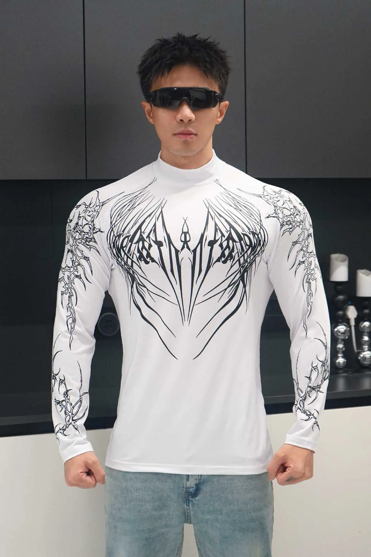 High Neck Long Sleeved Men's Fitness T Shirt - Image 3