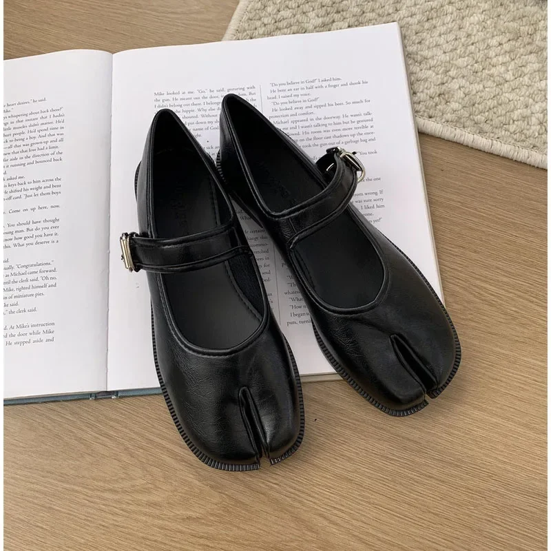 Women Tabi Ninja Flats Split Toe Mary Janes Moccasins Black