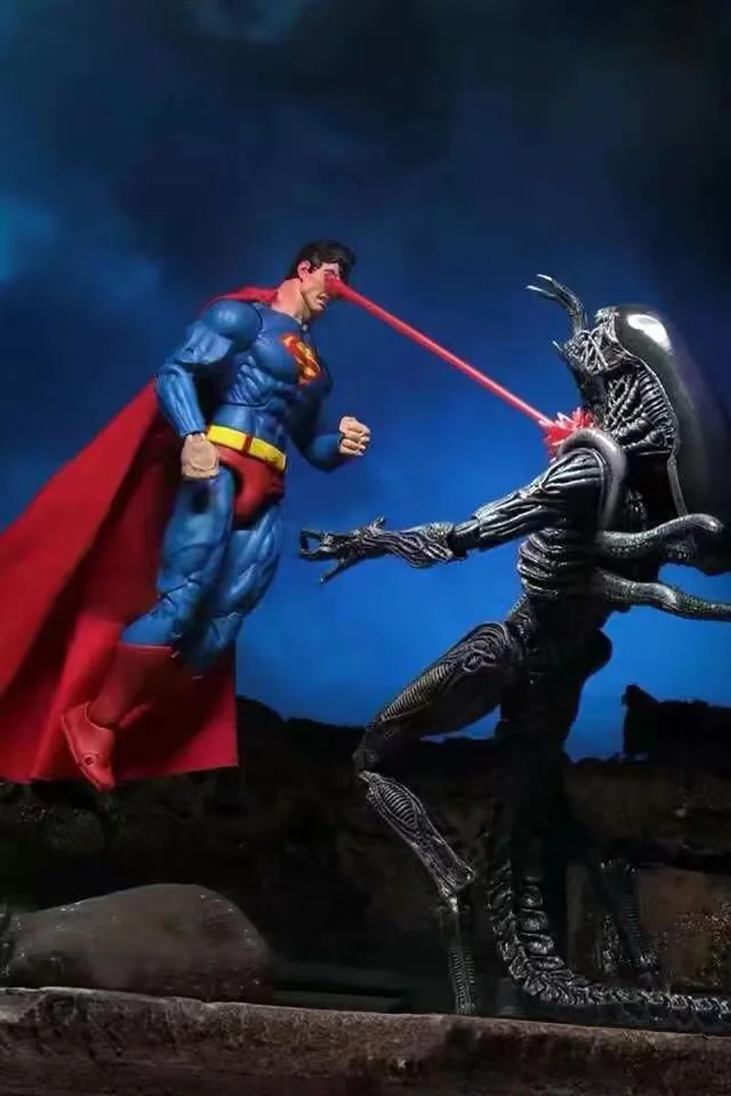 2 uds Anime Batman Superman VS Alien Xenomorph NYCC figura de acción NECA Supermen Batman figura juguetes de modelos coleccionables regalos