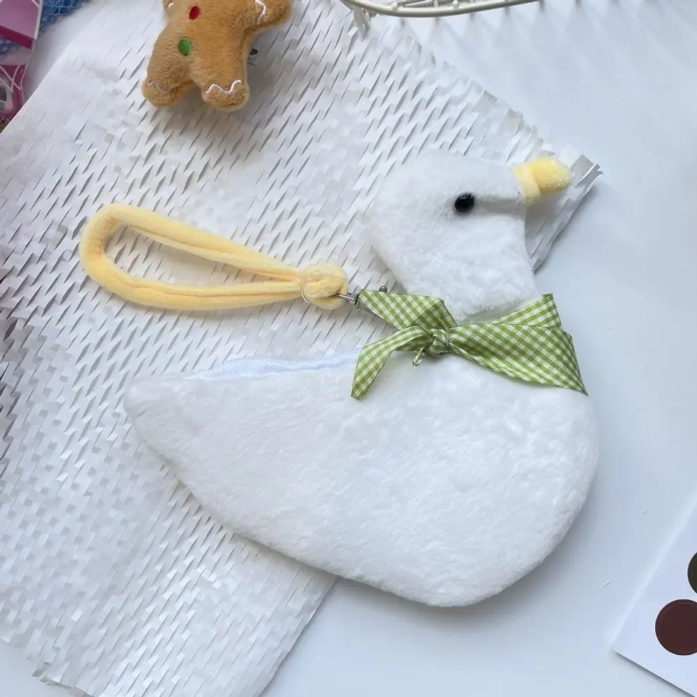 Cute Animal Plush Duck Coin Purse Zipper Cartoon Animal Handbag Large Capacity All-match Cartoon Wrist Bag Outdoor