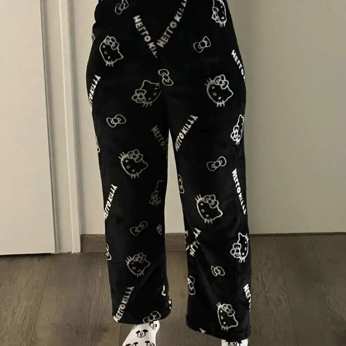 2024 Sanrio Hello Kitty Pajamas Halloween Flannel Fashion Trouserswomen Kawaii Woolen Anime Cartoon Casual Home Pants Autumn 5