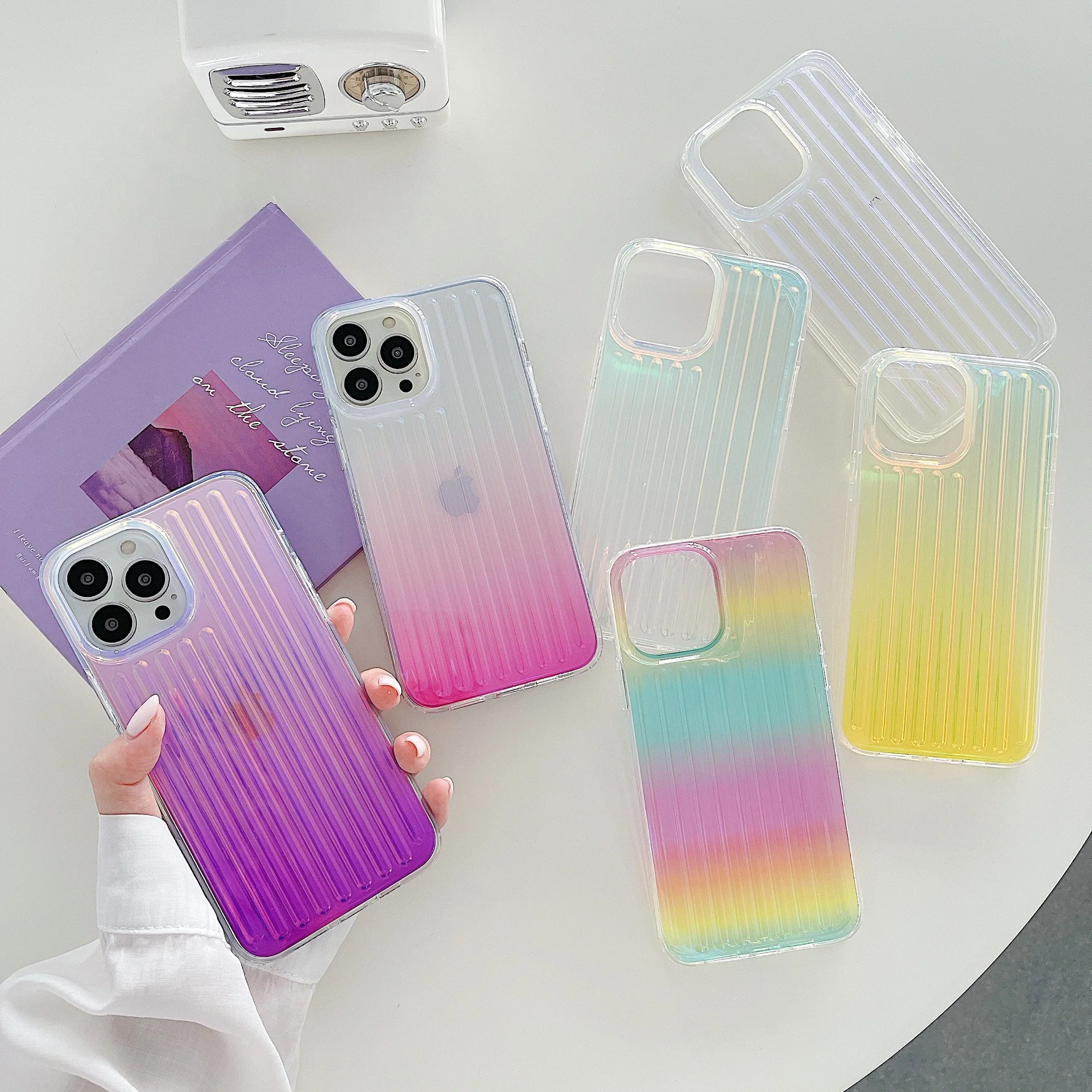 

Creative Suitcase Laser Stripe Phone Case For iPhone 15 14 13 12 Promax 15 14 Plus 11 Gradient Color Non-slip Transparent Shell