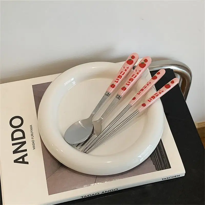 Portable Cutlery Set Dinnerware Strawberry Stainless Steel Knife Fork Spoon Travel Flatware With Box 3/2/1pcs,picnic cutlery set,western style cutlery set,picnic tableware,camping cutlery set,stainless steel cutlery set,cutlery set,wooden cutlery set,ceramic dinnerware set