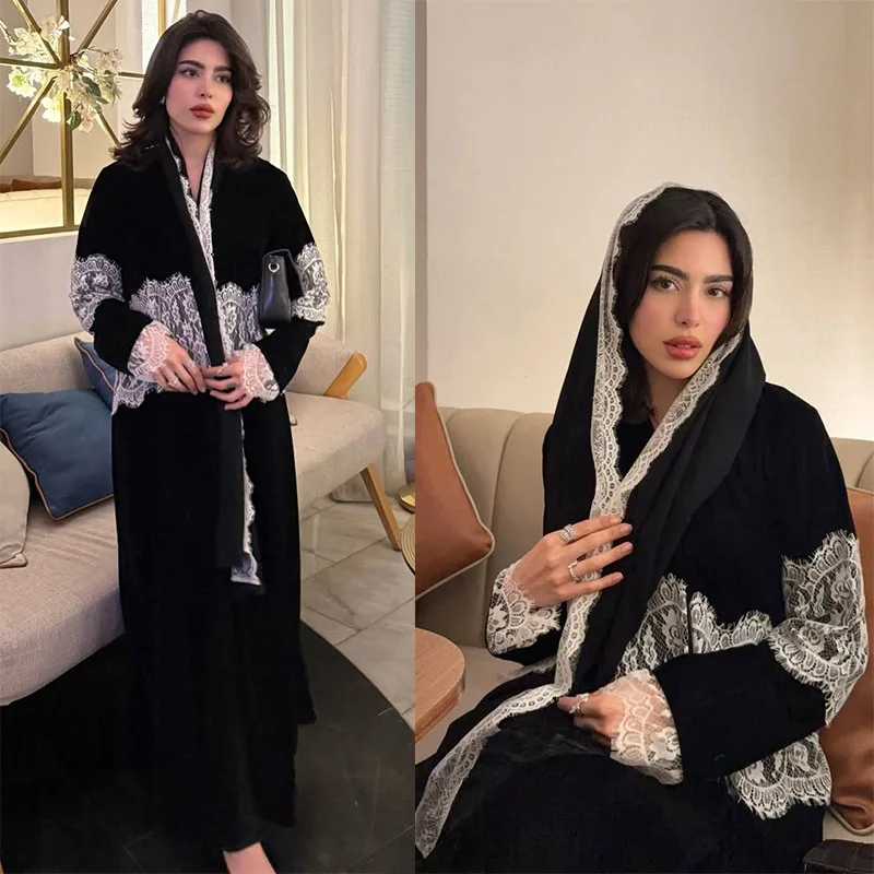 طقم عباءة من قطعتين بلمسات دانتيل