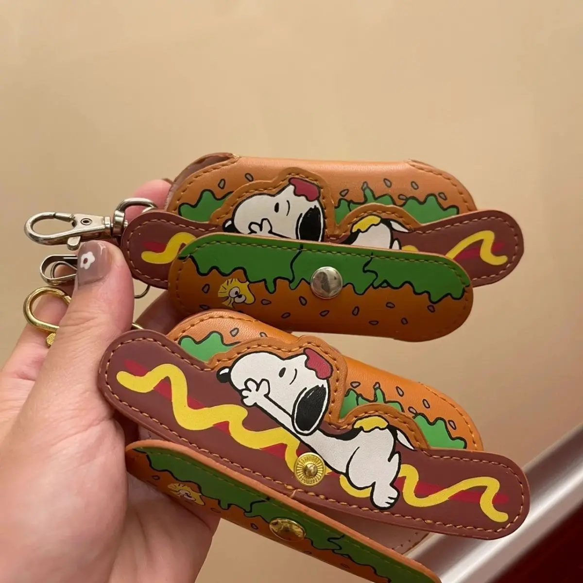 

Snoopy-Shaped Key Case Car Key Ring Household Key Storage Universal Compact Mini