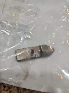 

Рациональная 24.02.959P металлическая запасная часть для двери