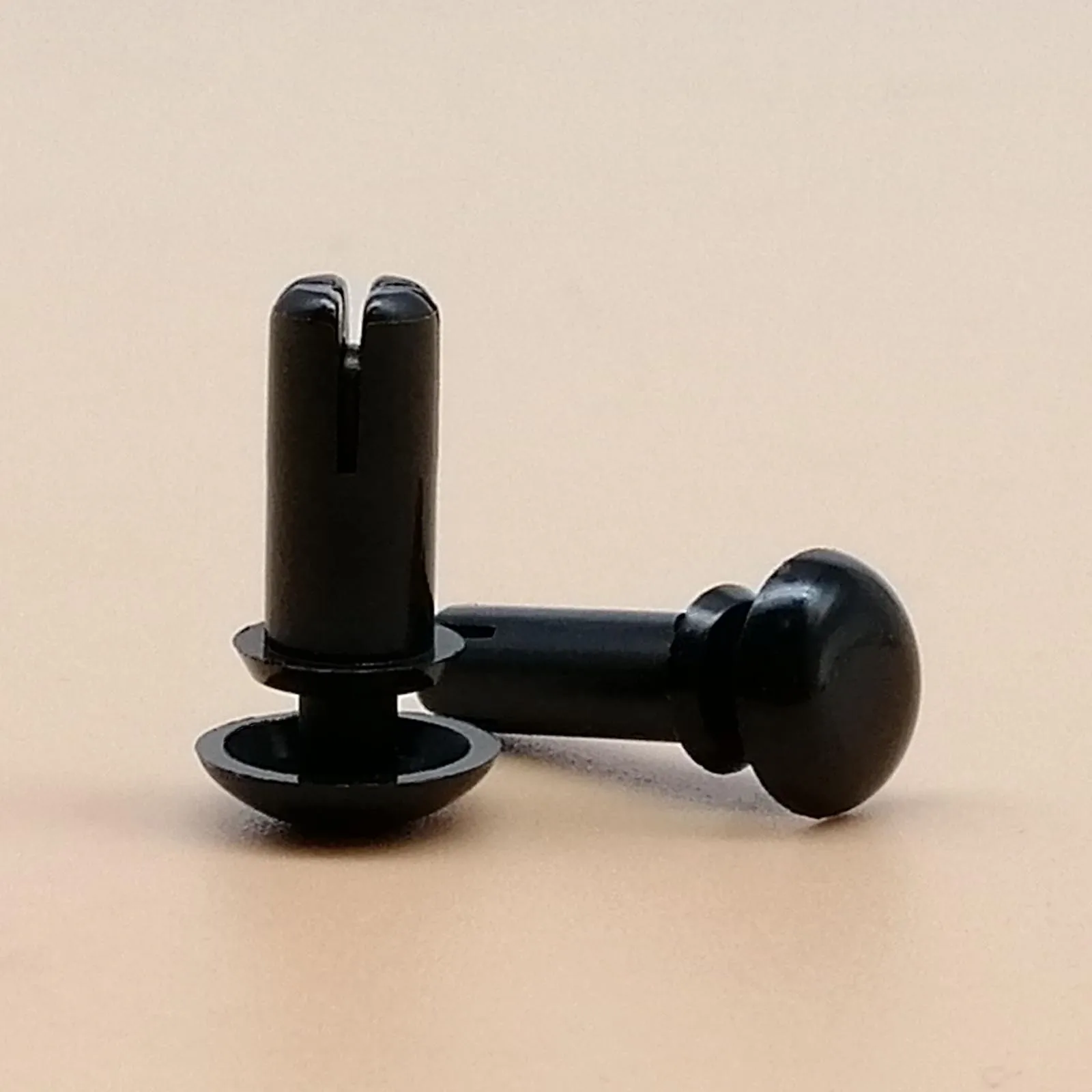 2mm 2.6mm 3mm 3.5mm 4mm 5mm R Type Nylon Plastic Press Rivet Clip Expansion Tube Anchor Plug PC Board Fix rivets and fasteners rivets and screws 50pcs