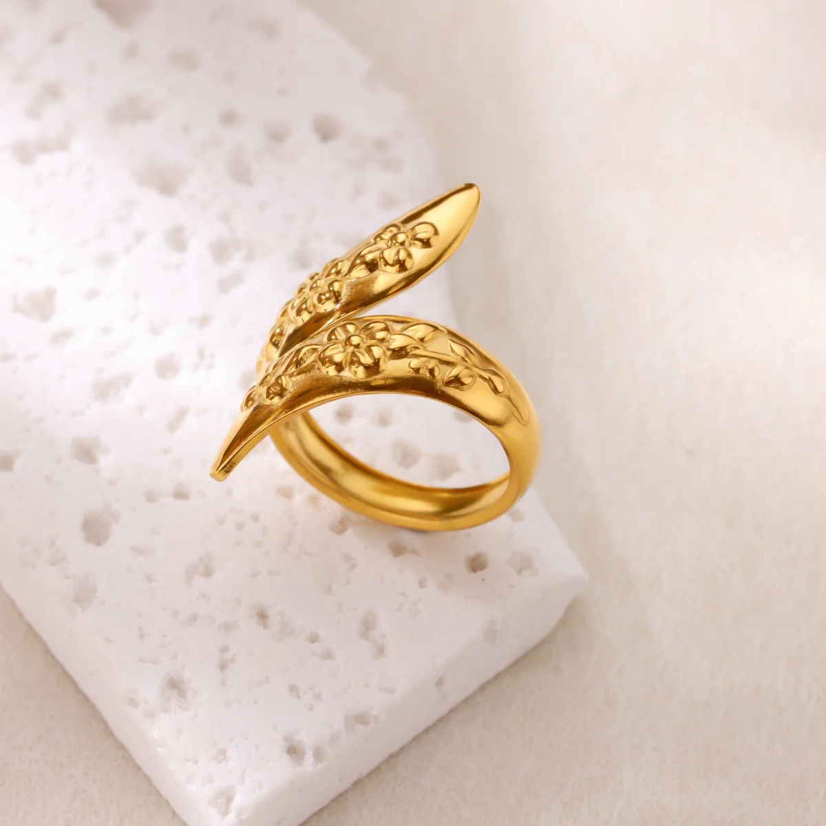 Fashion Geometric Flower Pattern Open Rings Women Gold Color Stainless Steel