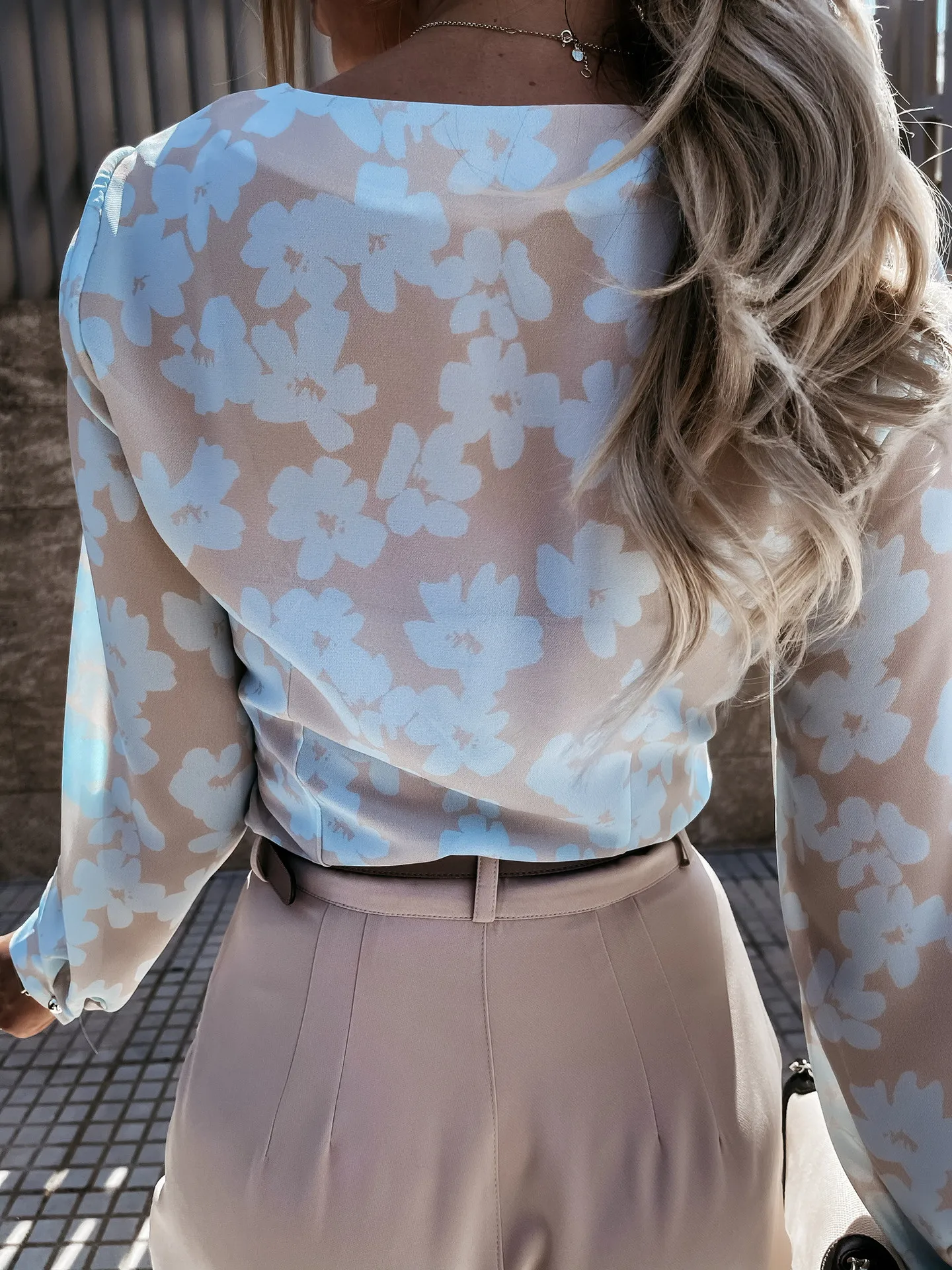 bluzka-asturia-buttons-short-light-blue (4).jpg
