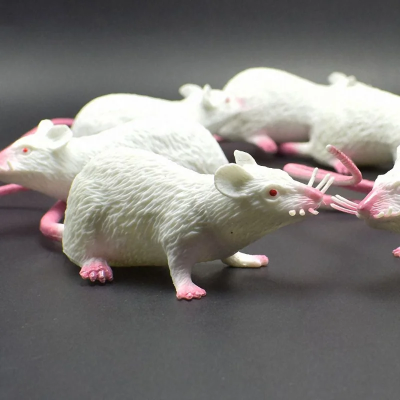 Lifelike Miniature Rat Prop for Halloween and Party Decor