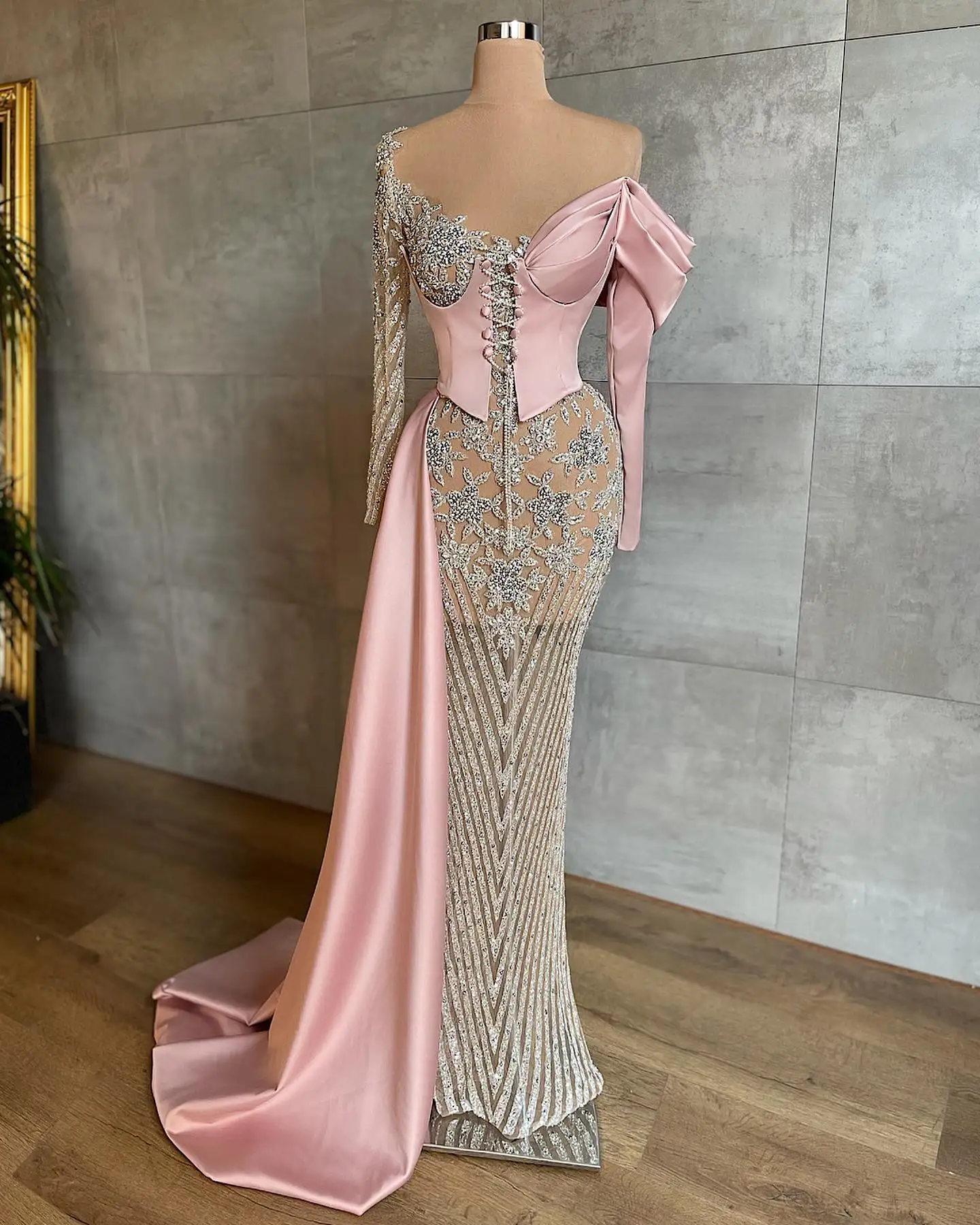 green evening dress Illusion Pink Mermaid Evening Dresses Appliques Beaded Crystals Long Sleeves Prom Gowns Formal Party Wedding Dresses Custom Made red evening gowns