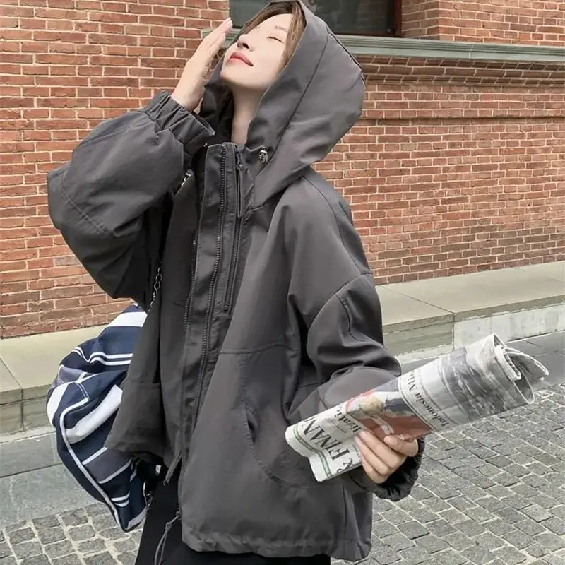 Flesh Covering Charge Coat Women's Spring Autumn 2023 New Loose Lazy Style Young Short Workwear Hooded Windbreaker Solid Color B