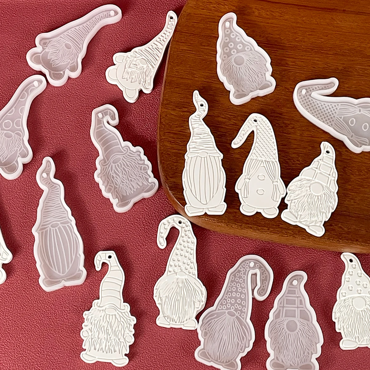Christmas Tree Pendant Silicone Mold Dwarf DIY Epoxy Resin Mold Dwarf Keychain Pendant Hanging Tags Home Decoration Crafts silicone mold