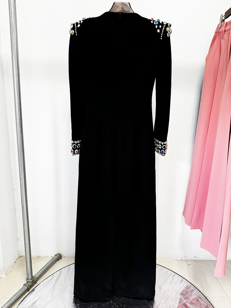 فستان سهرة رسمي مطرز