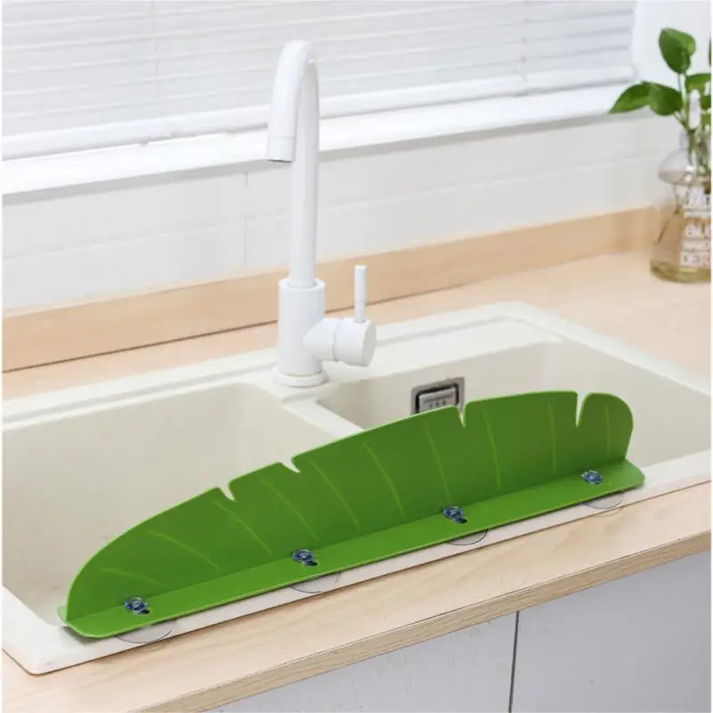 Water Splash Guard Sucker Kitchen Sink Silicone Waterproof Screen Oil-Proof Splashproof Baffle Board Retaining Kitchen Gadget